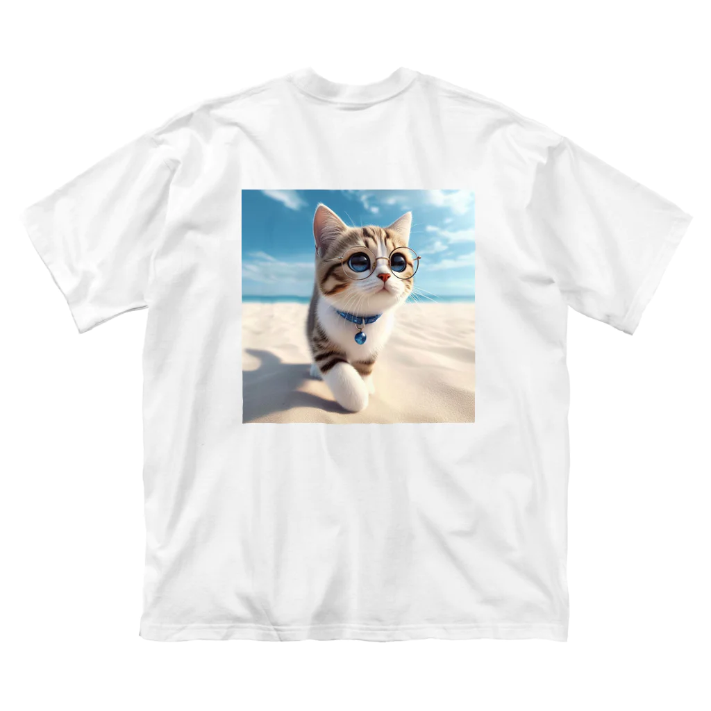 猫と紡ぐ物語の南国の海辺を歩く勇ましさに胸キュン猫 Big T-Shirt