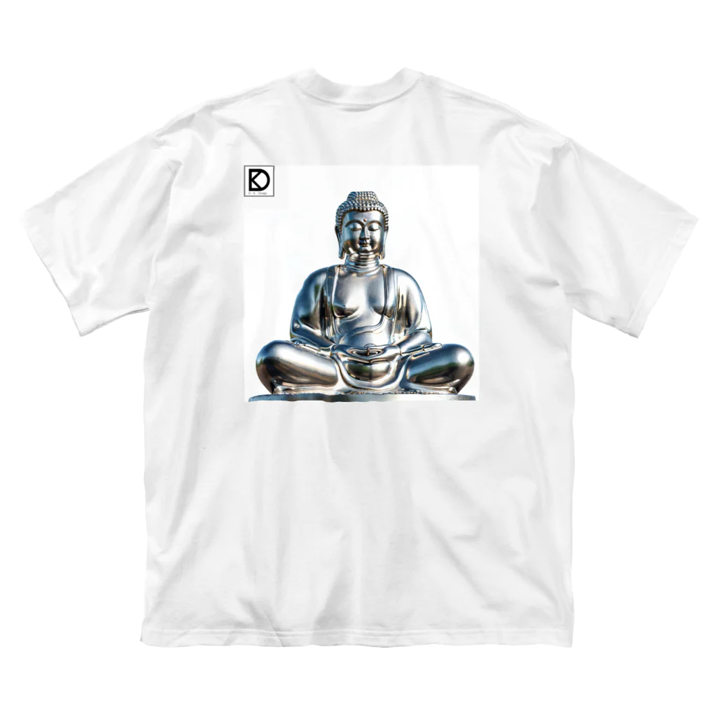 D・K　Design.saitama　ディーケーデザインさいたまのDKデザイン　白背景　銀の大仏様 ビッグシルエットTシャツ