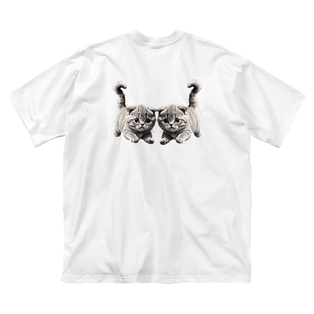 猫は正義♡のやんちゃな子猫 ビッグシルエットTシャツ