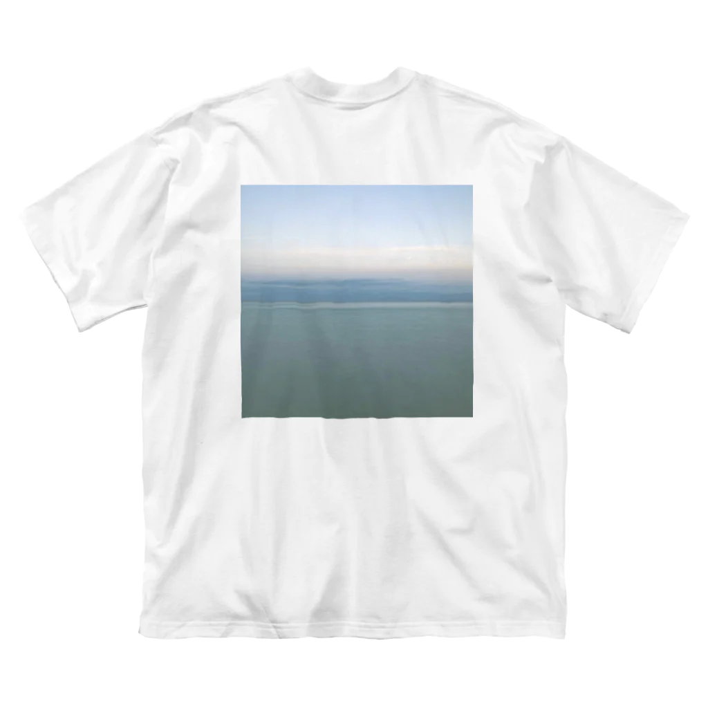 2943の琵琶湖の水平線① ビッグシルエットTシャツ