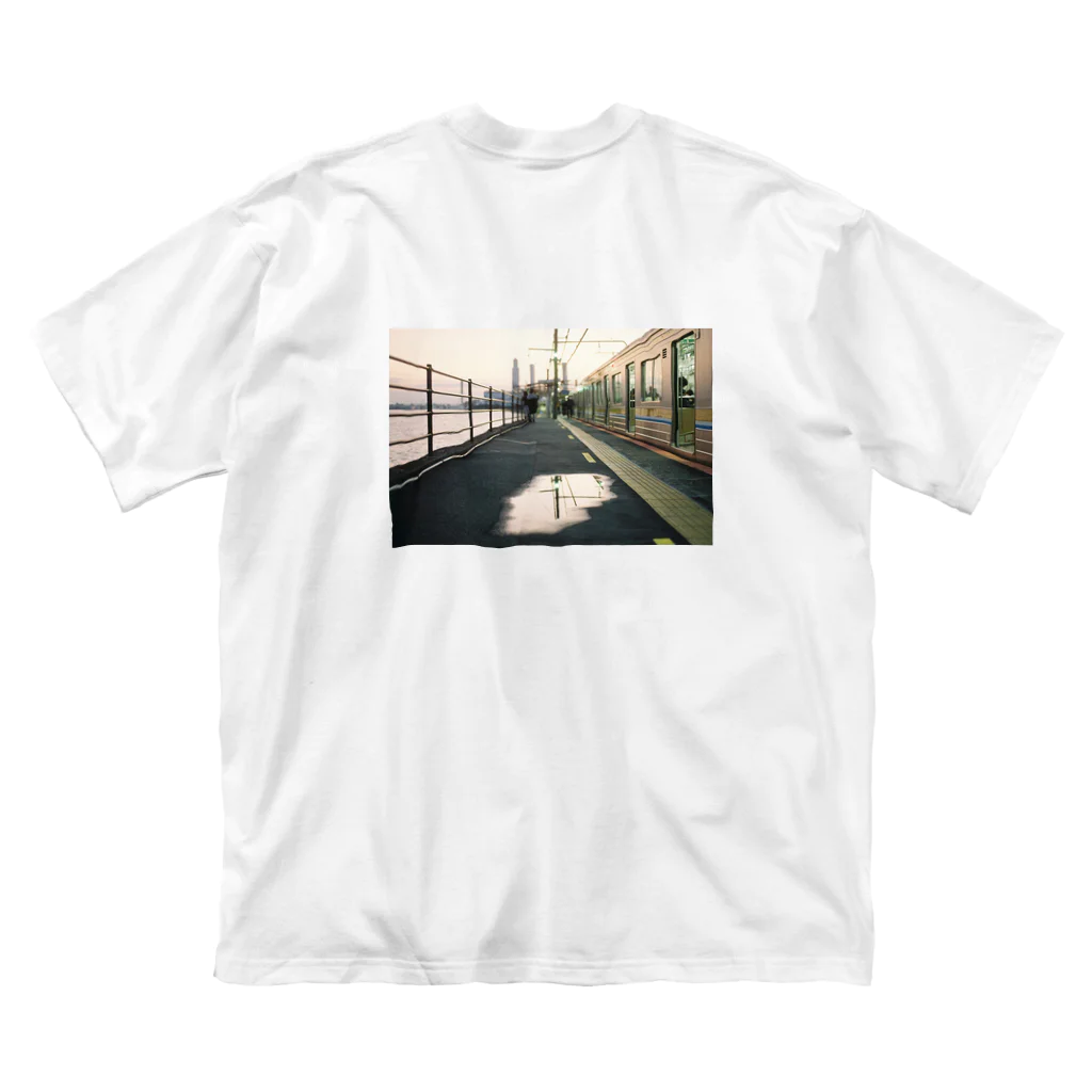 kenkaの海芝浦駅 ビッグシルエットTシャツ