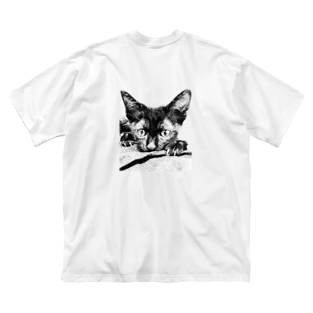 ネロヂカラのリアル黒猫(仔ねこ1) ビッグシルエットTシャツ