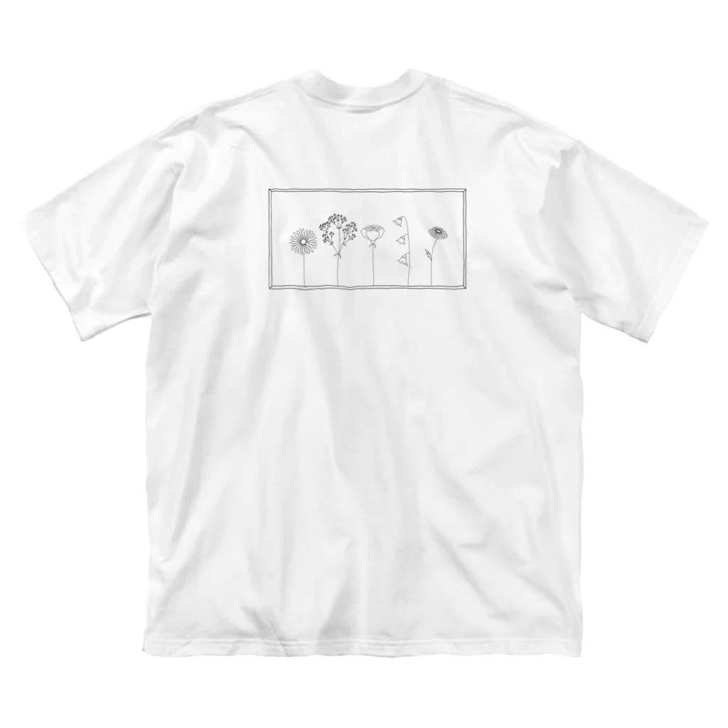 hitsukiのEach flower ビッグシルエットTシャツ