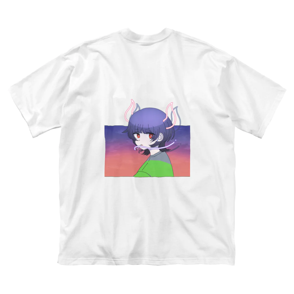 氏のウルフカットの女の子 Big T-Shirt