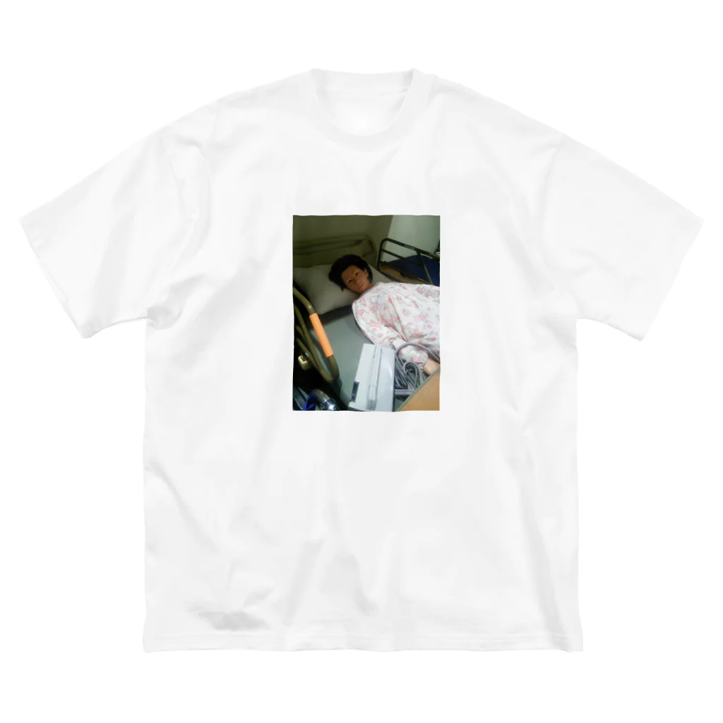 sisuの介護人形恐怖の写真 Big T-Shirt