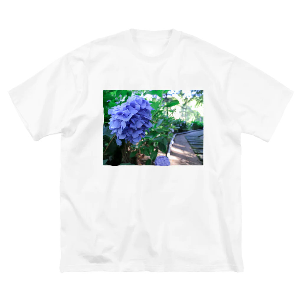 Un-Obliviateの華にブルー Big T-Shirt