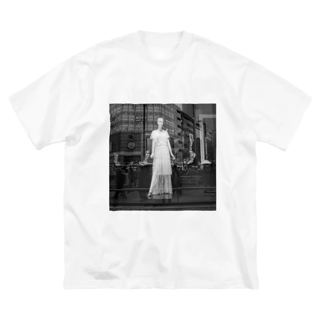 K. InoueのStreet Girl ビッグシルエットTシャツ