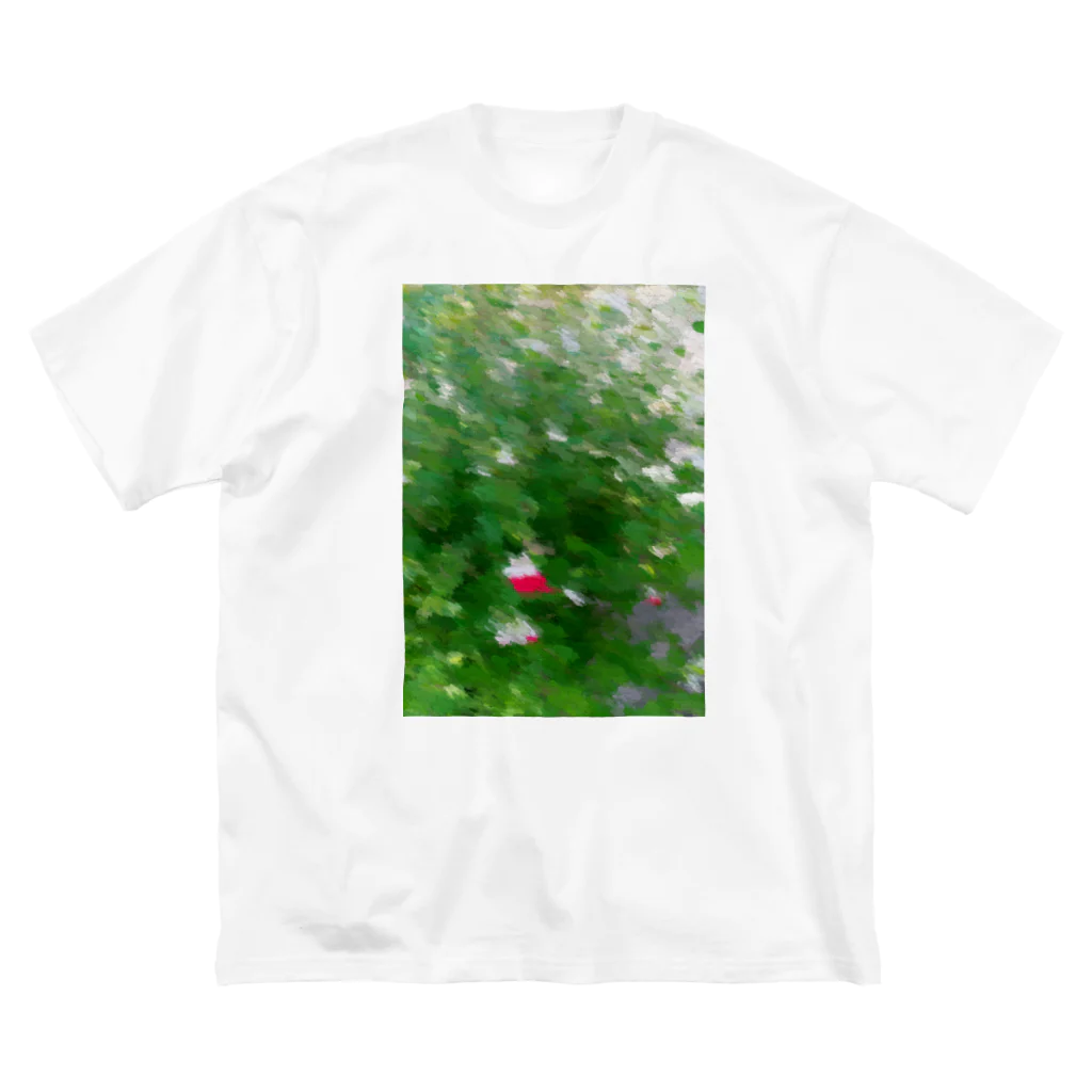 TATTUの花壇の小さな赤い花 Big T-Shirt