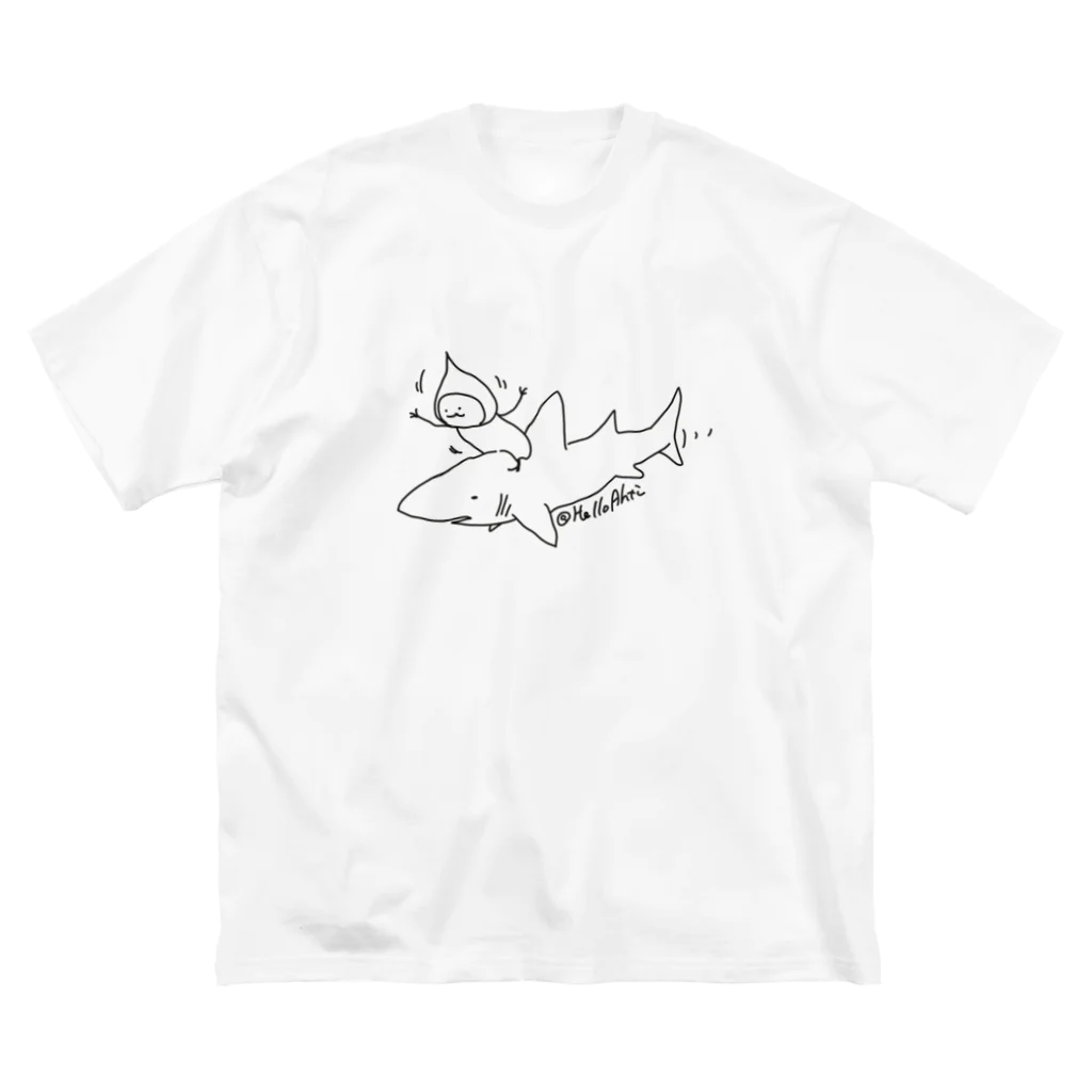 ソラリスさんのHello, Ahti さめ ビッグシルエットTシャツ