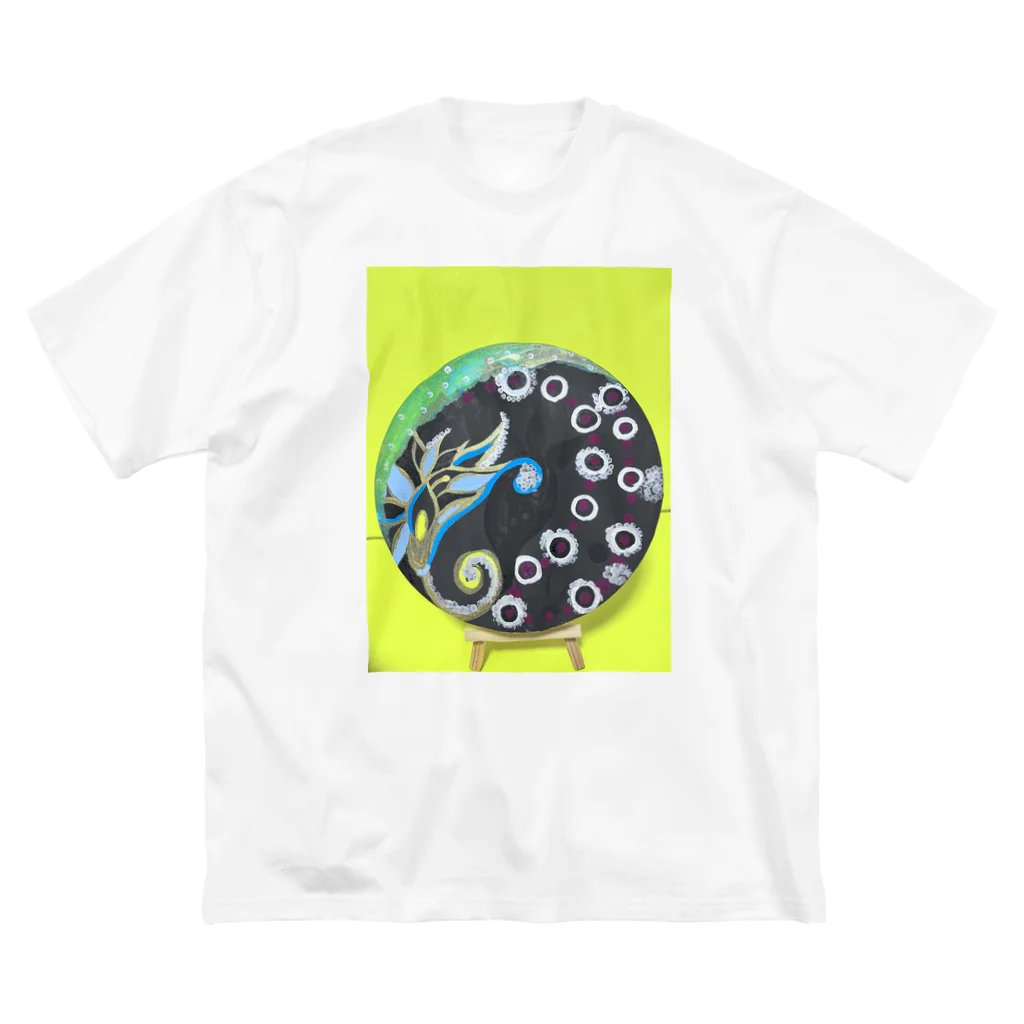 NIL のウサギの幽霊と花 ビッグシルエットTシャツ