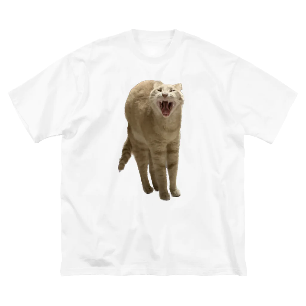 茶トラねこずのあくび猫のシロ ビッグシルエットTシャツ