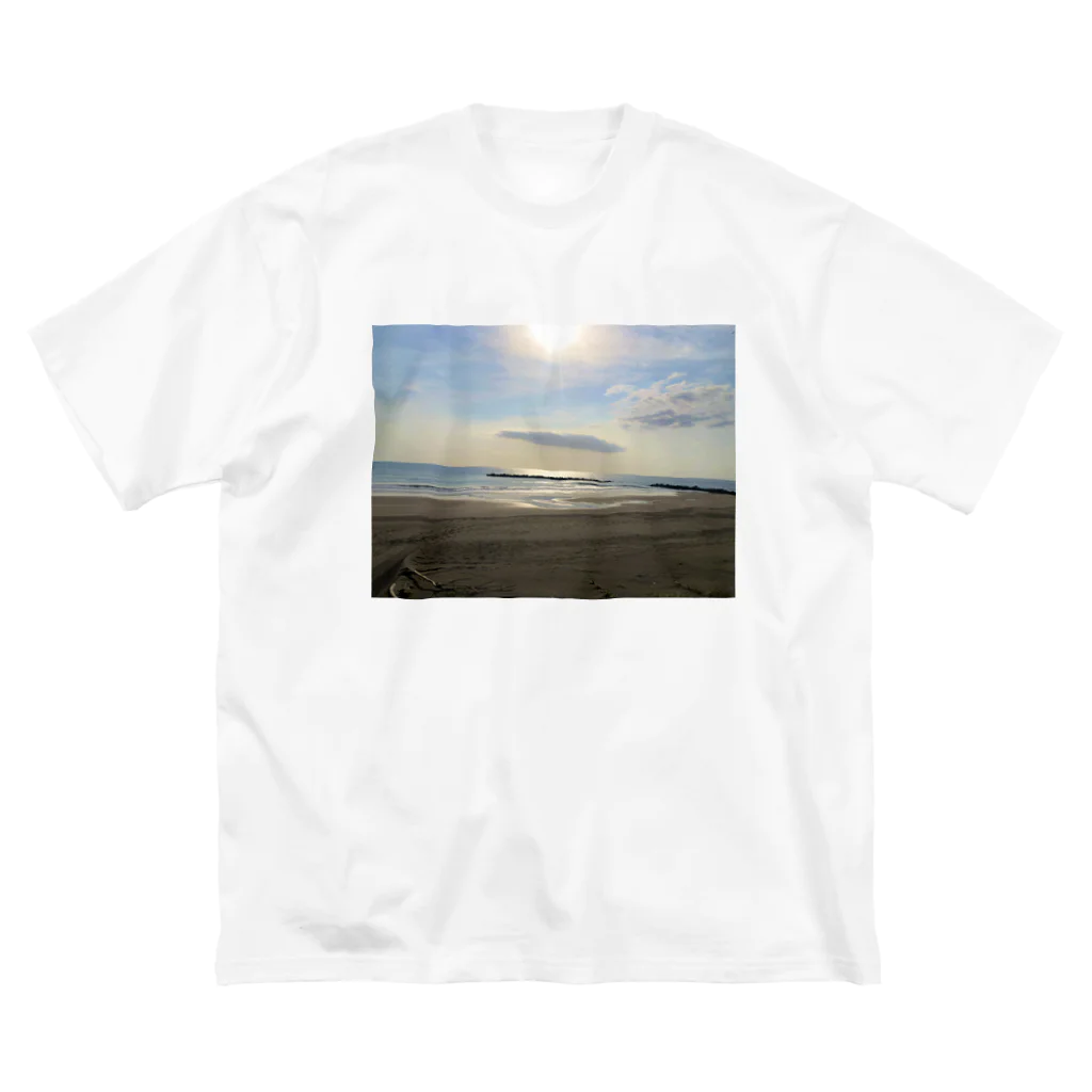 あべこのお店 の北海道の朝 Big T-Shirt