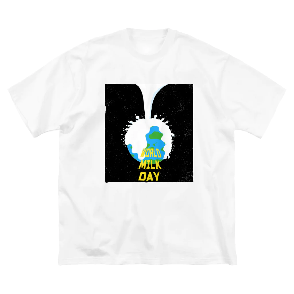 プロペラ工房のWorld Milk Day ビッグシルエットTシャツ