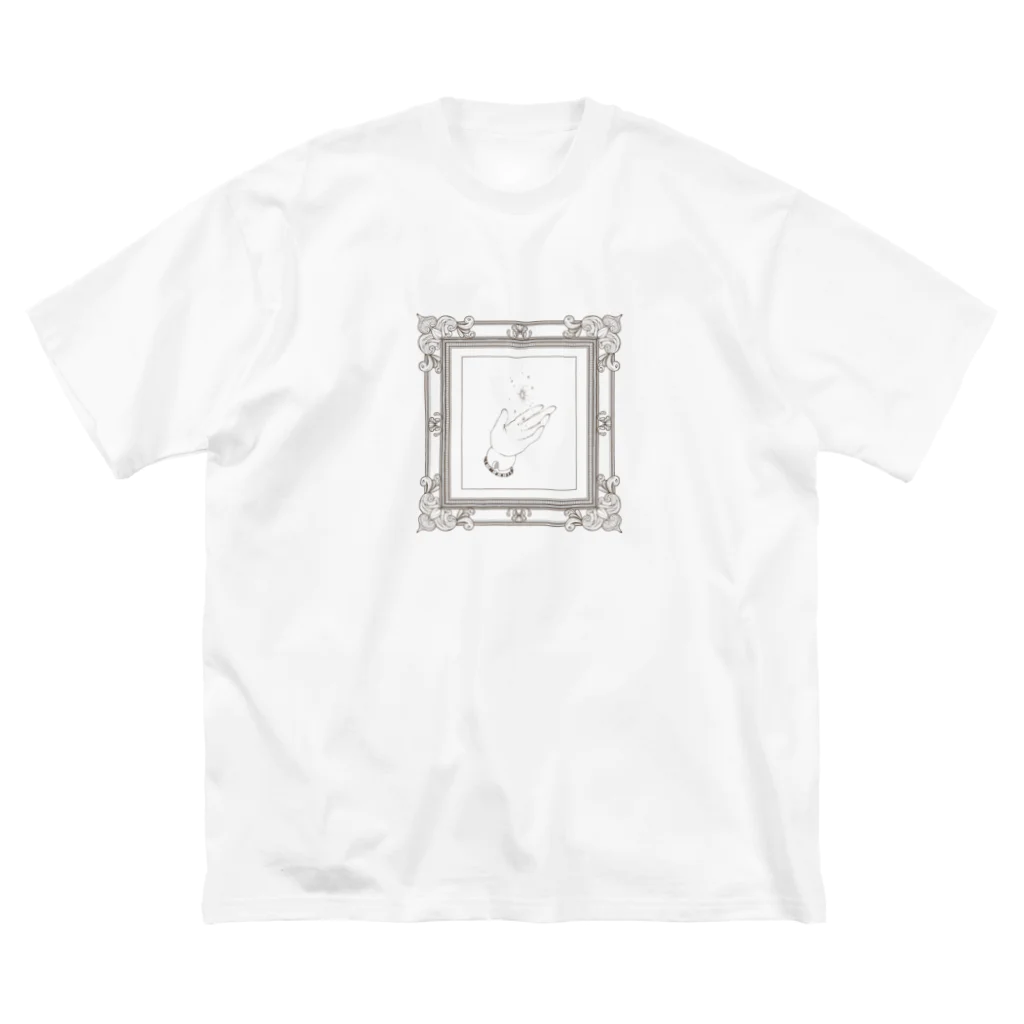 もりのきのこのお人形さんのhand parts 01 Big T-Shirt