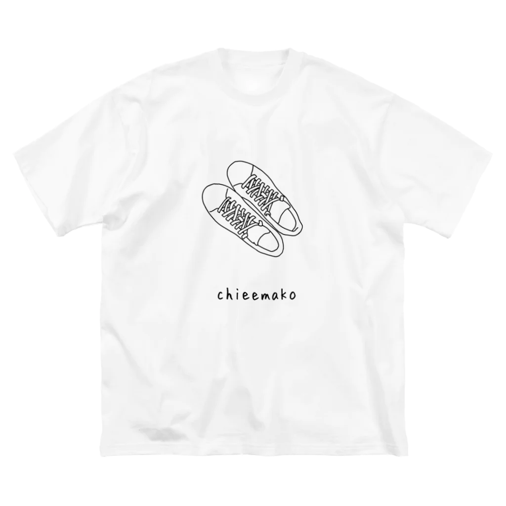 chieemakoのスニーカー Big T-Shirt