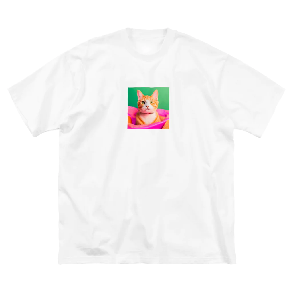 《Derekの絶賛工房中！》のイケイケ猫ちゃん Big T-Shirt