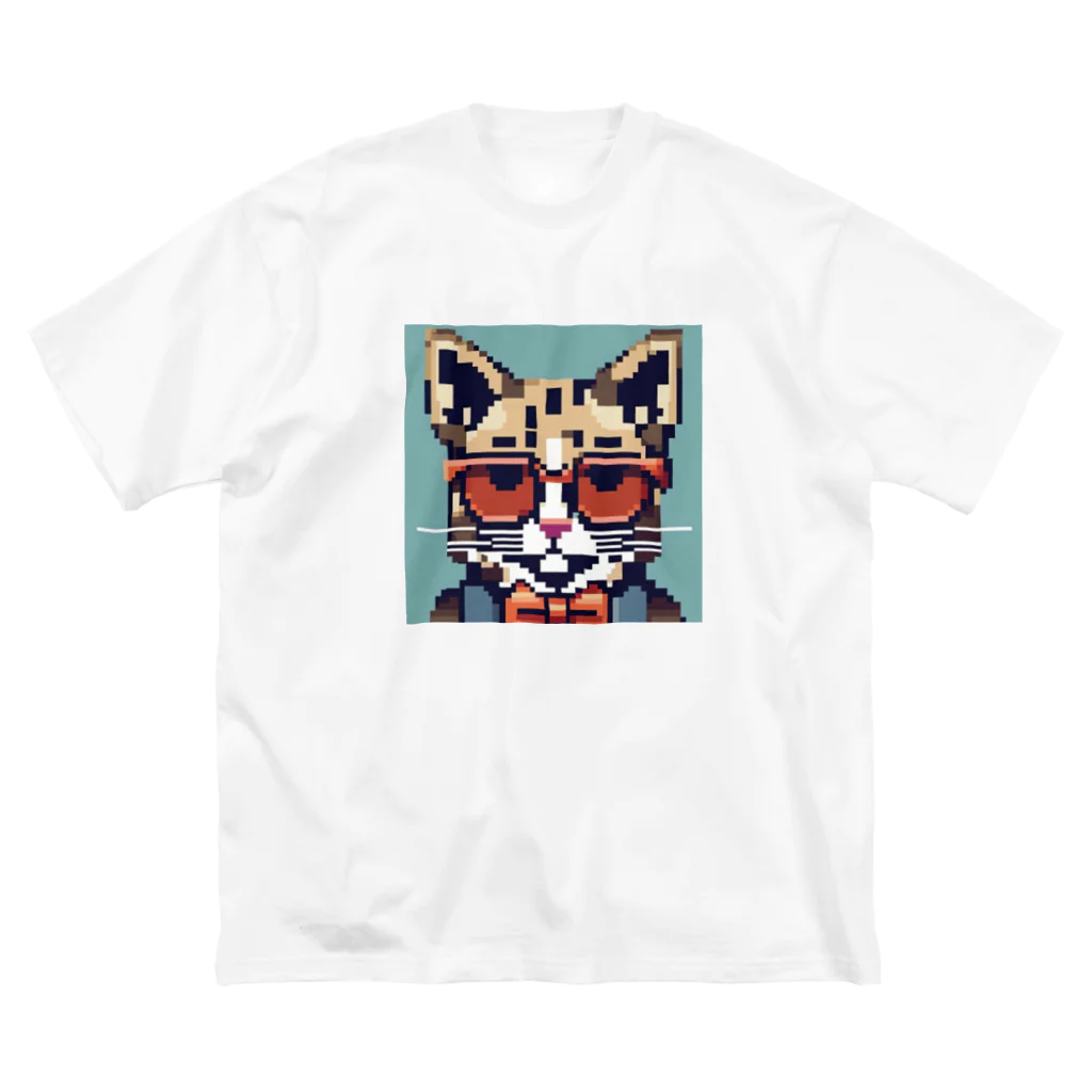 Walnut WhisperのSharp Cat Big T-Shirt