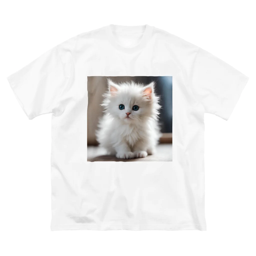 SkyBlueのキュートな子猫 Big T-Shirt