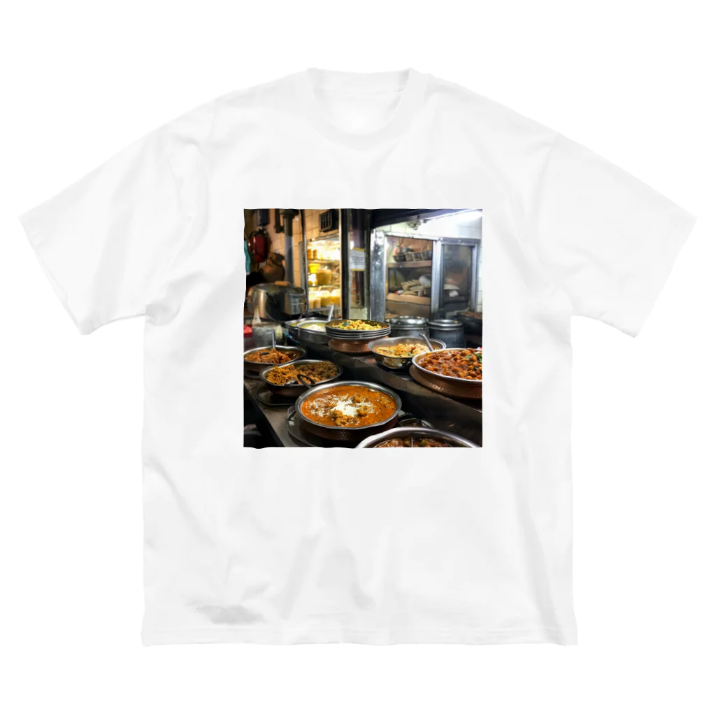 AQUAMETAVERSEのカレー屋店内の厨房風景　kouchan 1616 ビッグシルエットTシャツ