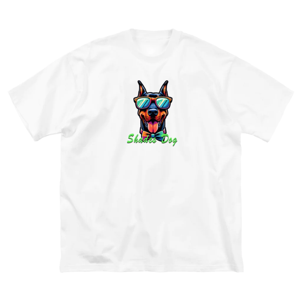 Shades DOGのドーベルマン（A） ビッグシルエットTシャツ