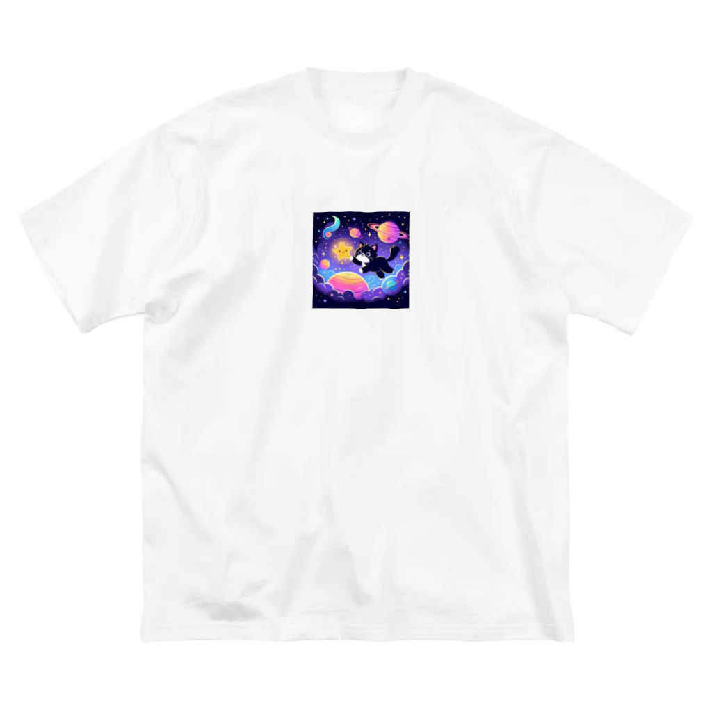 桃の花の夜空で遊ぶネコにゃん⭐️ ビッグシルエットTシャツ