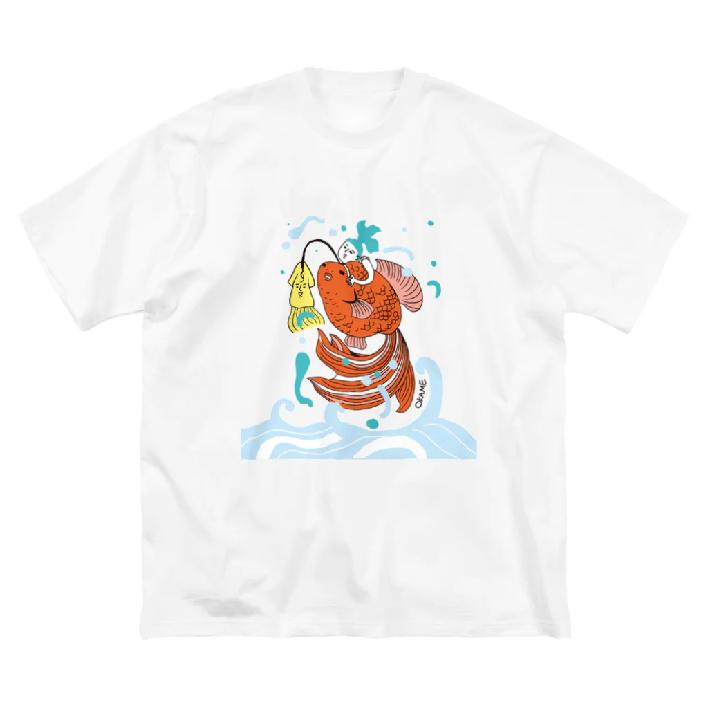 OKAMEの跳ね金魚 ビッグシルエットTシャツ