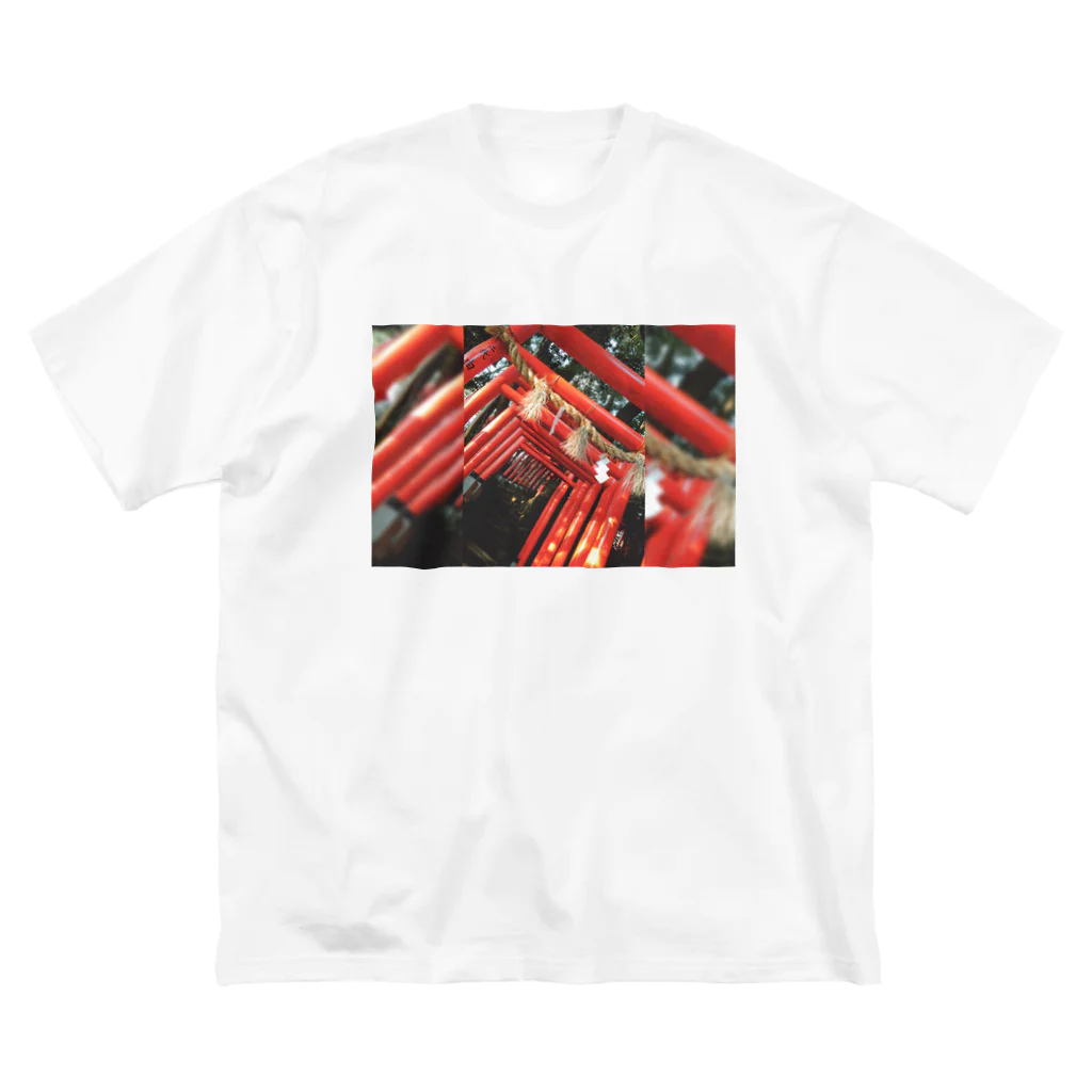 鈴屋の気まぐれ品の鳥居 Big T-Shirt