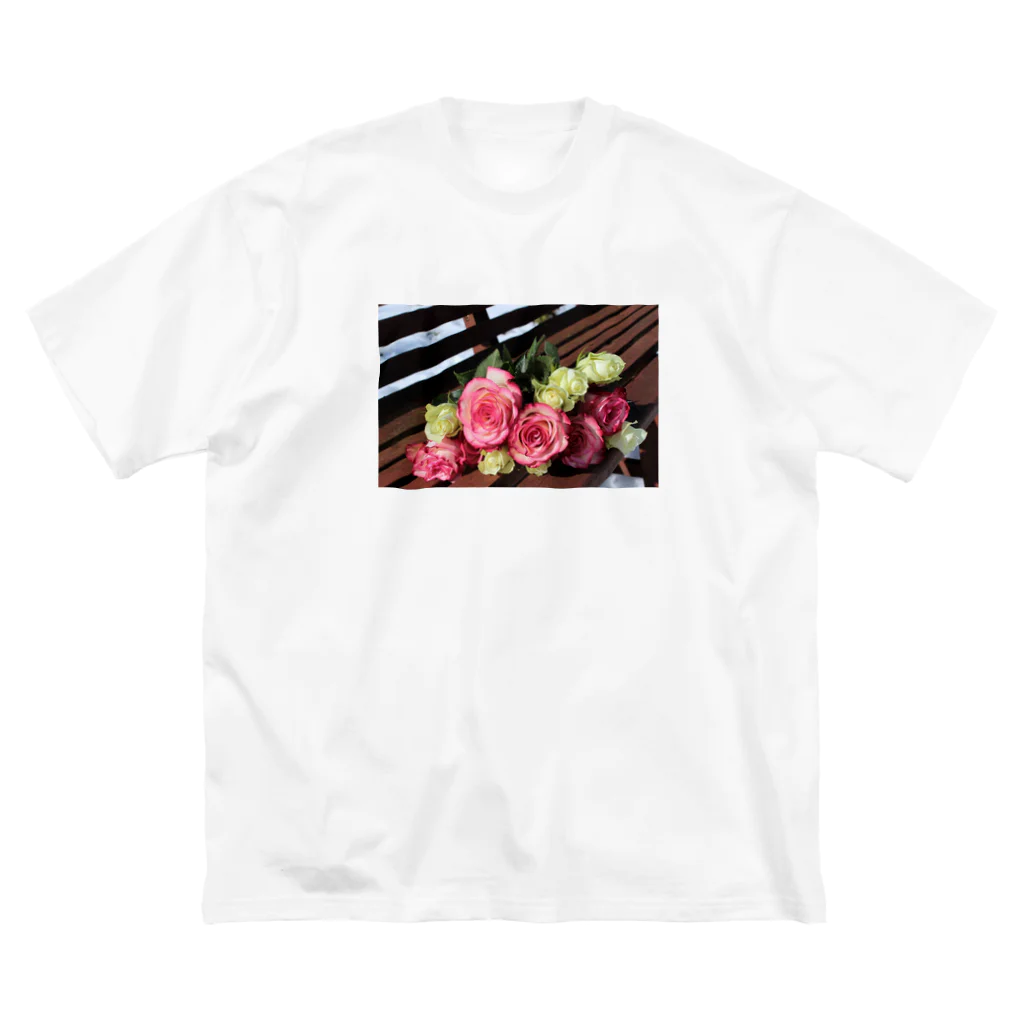 鈴屋の気まぐれ品の黄色の薔薇は金運アップの花 ビッグシルエットTシャツ