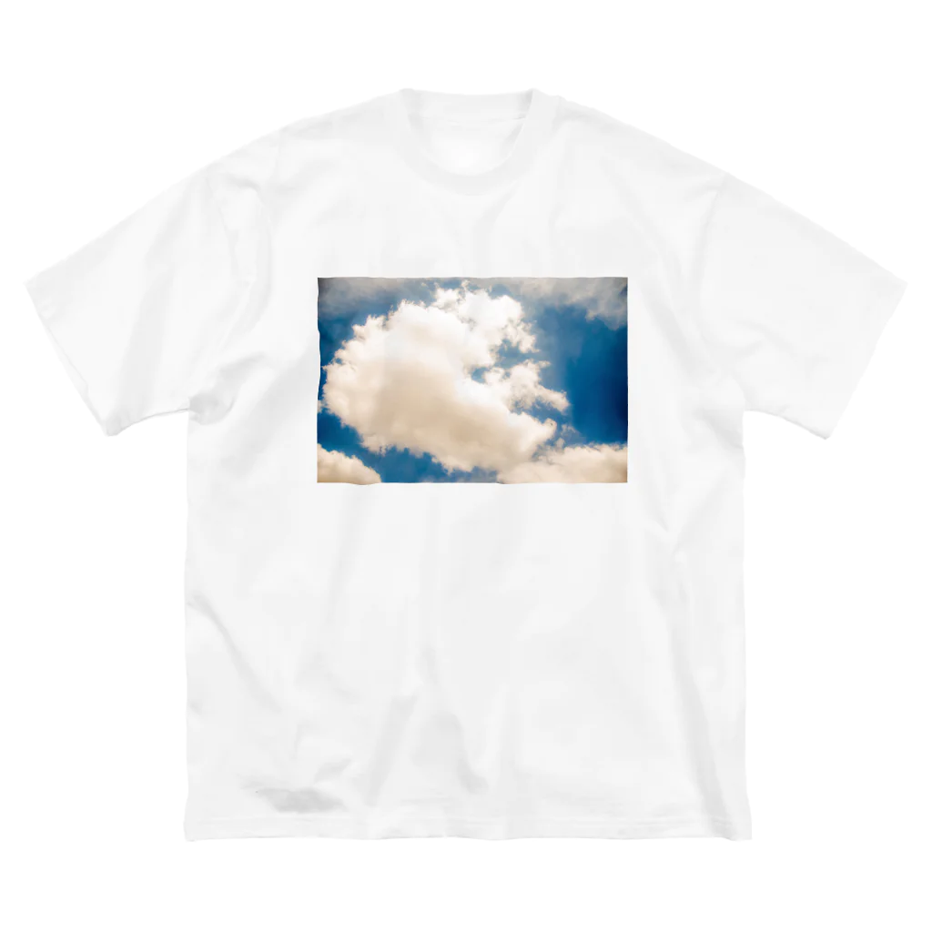 にゃーのkumo Big T-Shirt