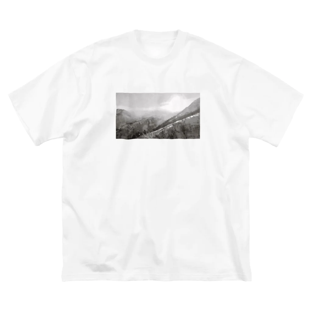 DANの雪山 フォトアイテム Big T-Shirt