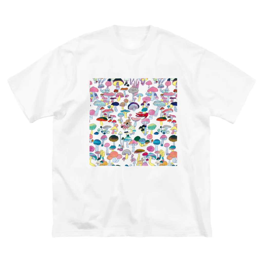 KAERUCAFE SHOPのほんとにかわいいリス Big T-Shirt