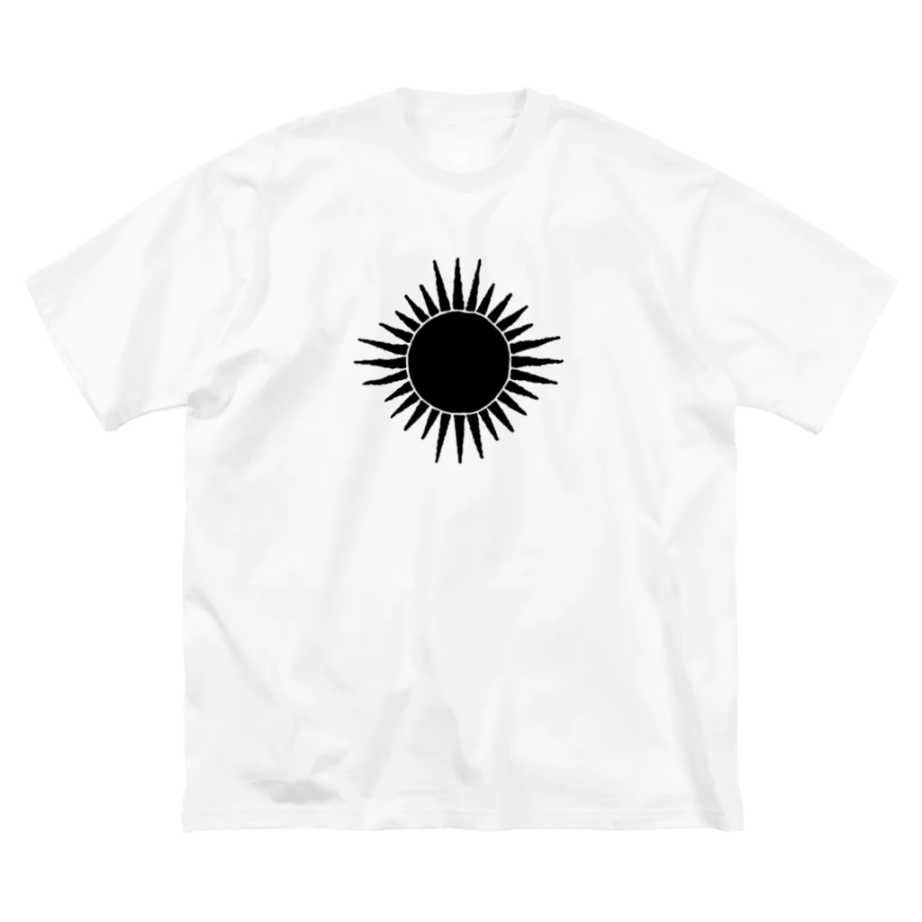 ツバメ堂の黒い太陽 ビッグシルエットTシャツ
