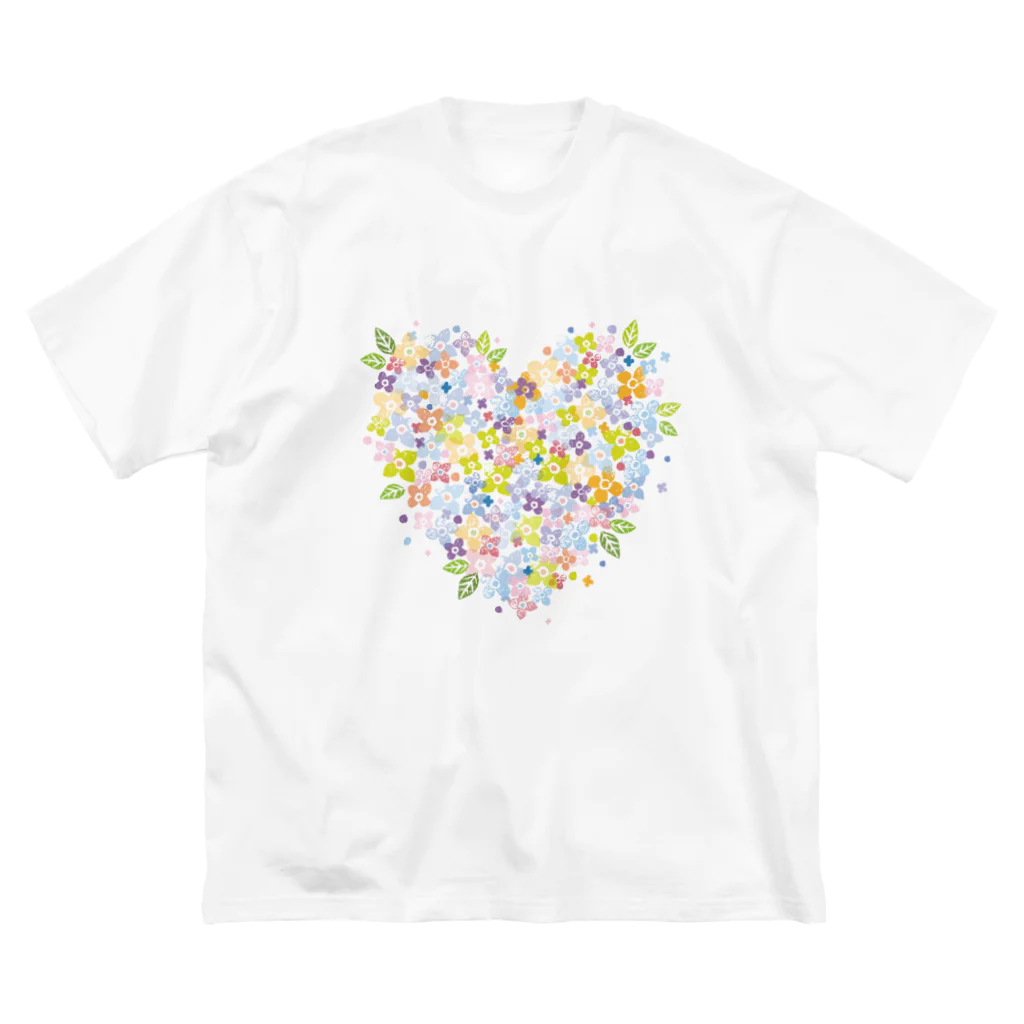 MichWich DesignのFloral Heart♡ Big T-Shirt