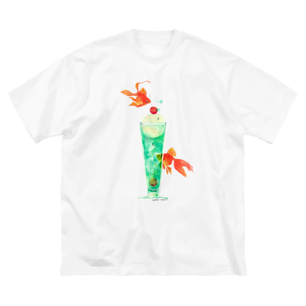 isshiki mayumiの金魚とソーダが夢の泡 ビッグシルエットTシャツ