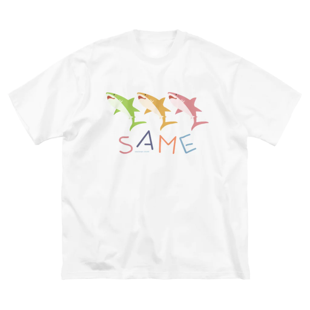 さかたようこ / サメ画家のはにかみSAME ビッグシルエットTシャツ