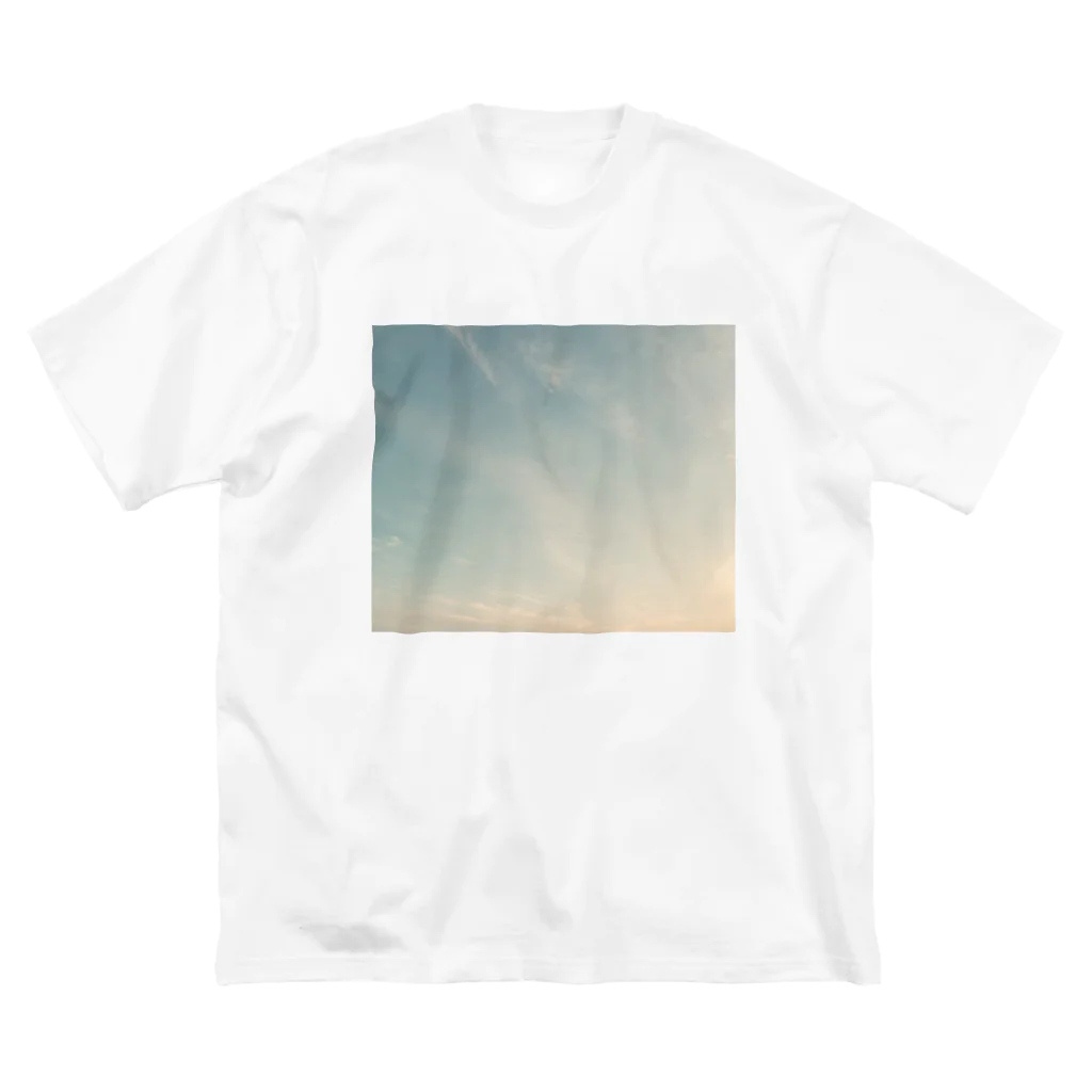 ワサビ寿司屋の夕焼けの前 Big T-Shirt