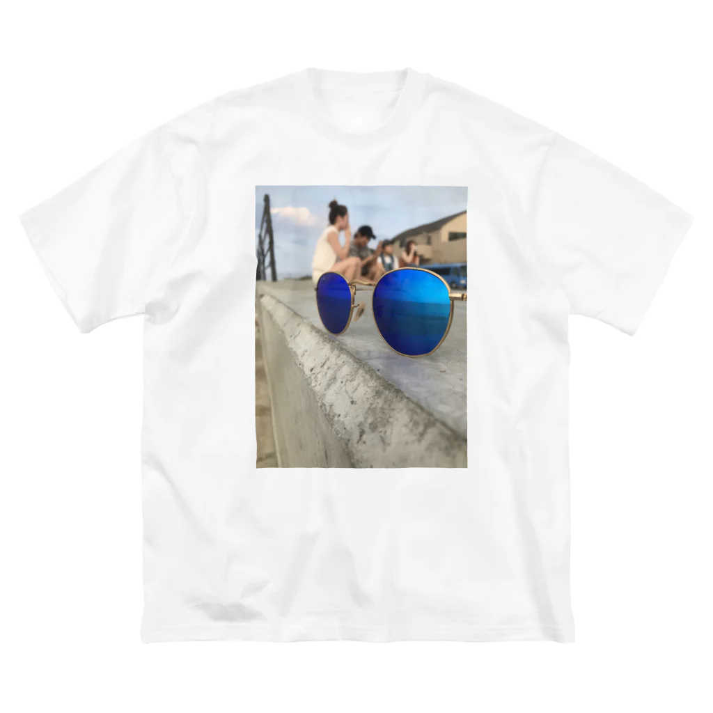 ねぎラーメンのサングラスと夏休み Big T-Shirt