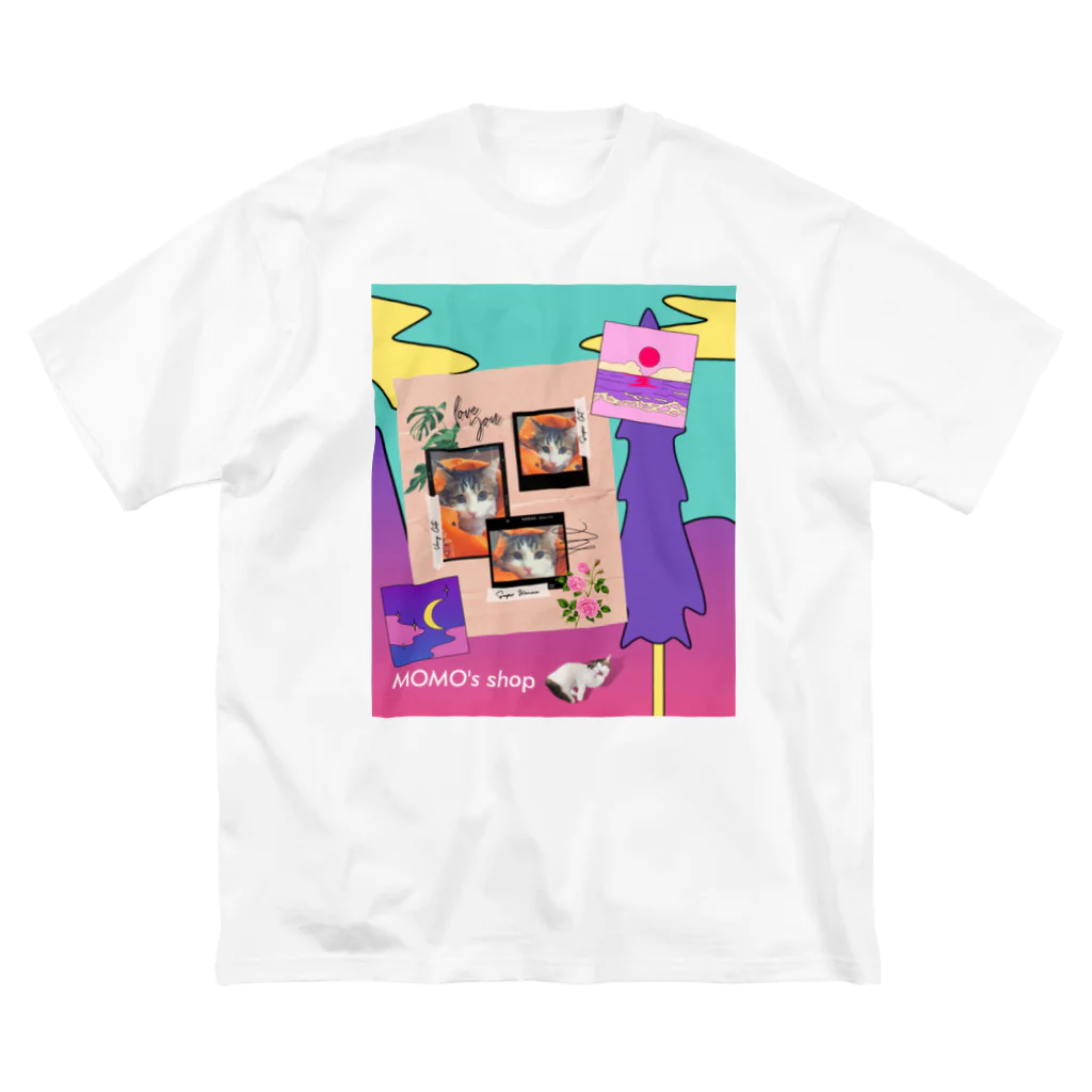 𝙈𝙊𝙈𝙊'𝙨 𝙎𝙝𝙤𝙥のMOMOのレトロなデザイン #02 Big T-Shirt