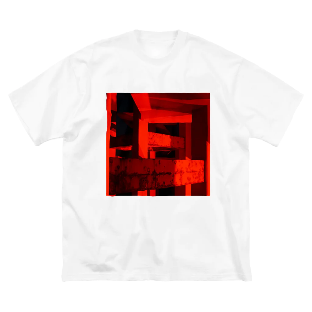 ARCHI-ARCTICAのRED ARCHITECTURE ビッグシルエットTシャツ