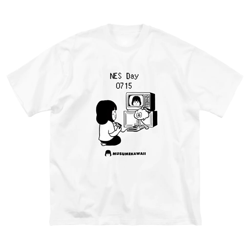 MUSUMEKAWAIIの0715「ファミコンの日」 ビッグシルエットTシャツ