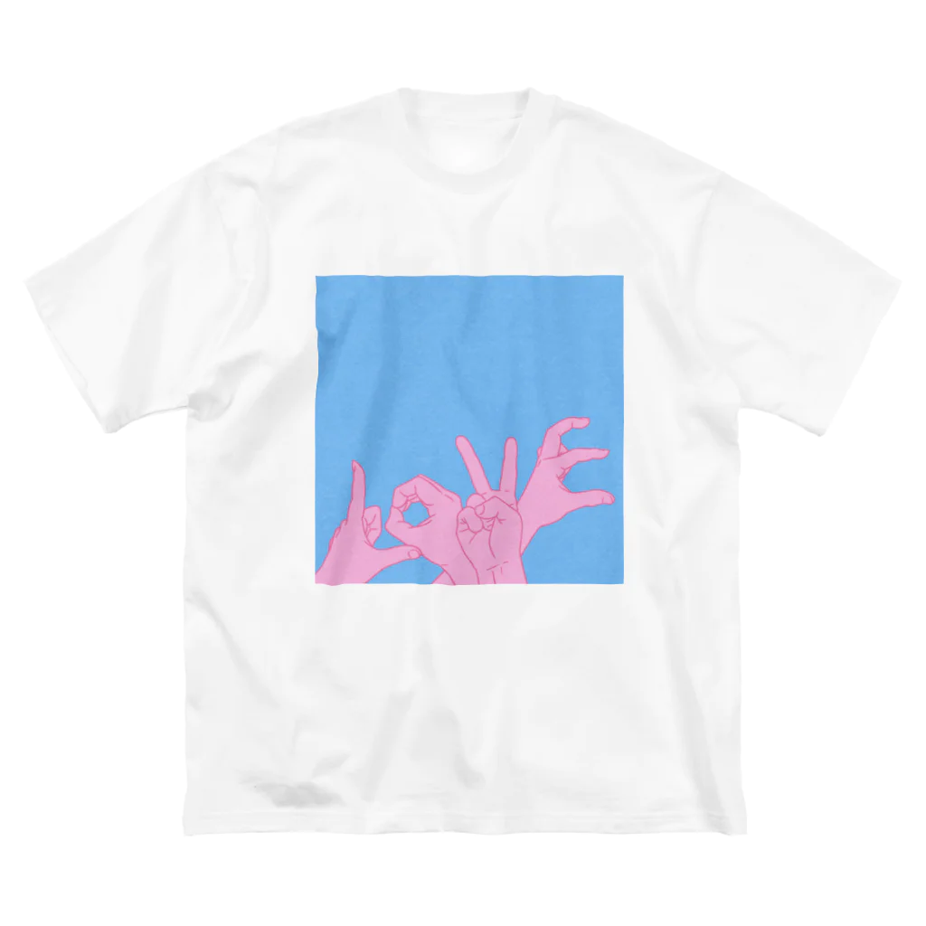 tsukumiiiiのLOVEサイン Big T-Shirt