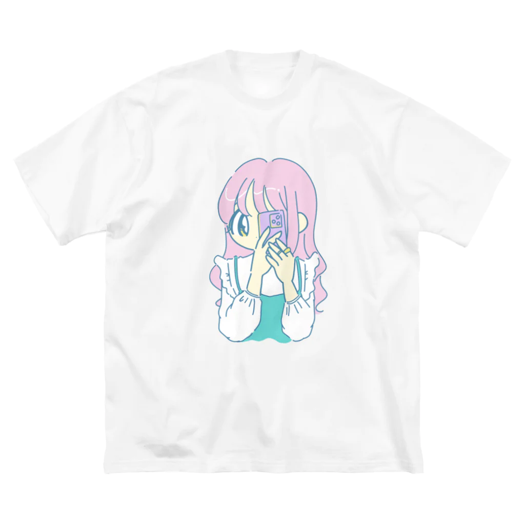 微々子(Viviko)のインスタガール Big T-Shirt