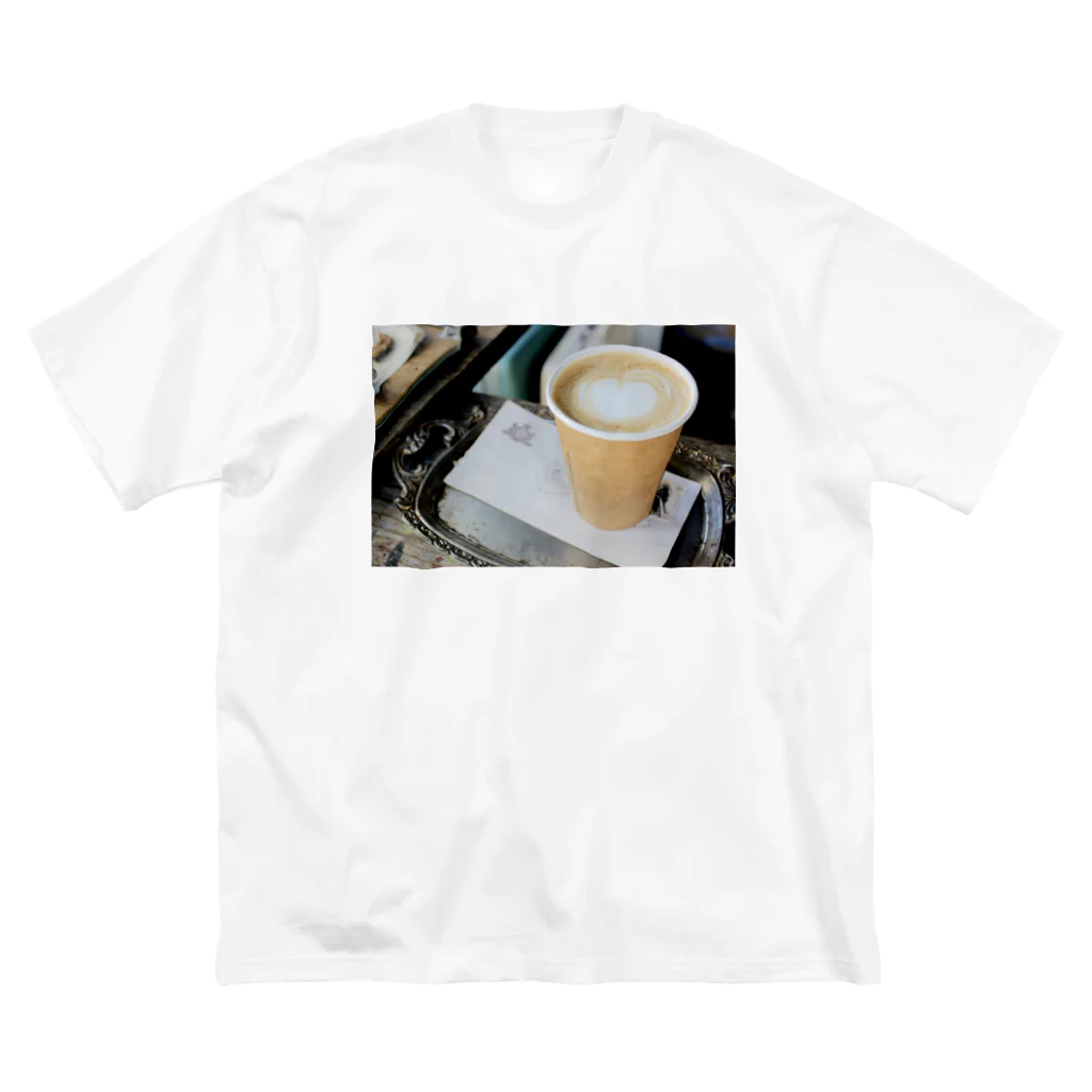 よしえのフォトT・フォトグッズのカフェラテ Big T-Shirt