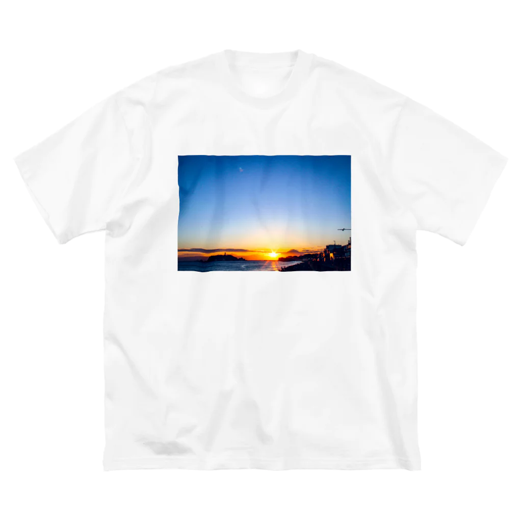 サニーデイ.1dayのSunset湘南（七里ヶ浜） Big T-Shirt