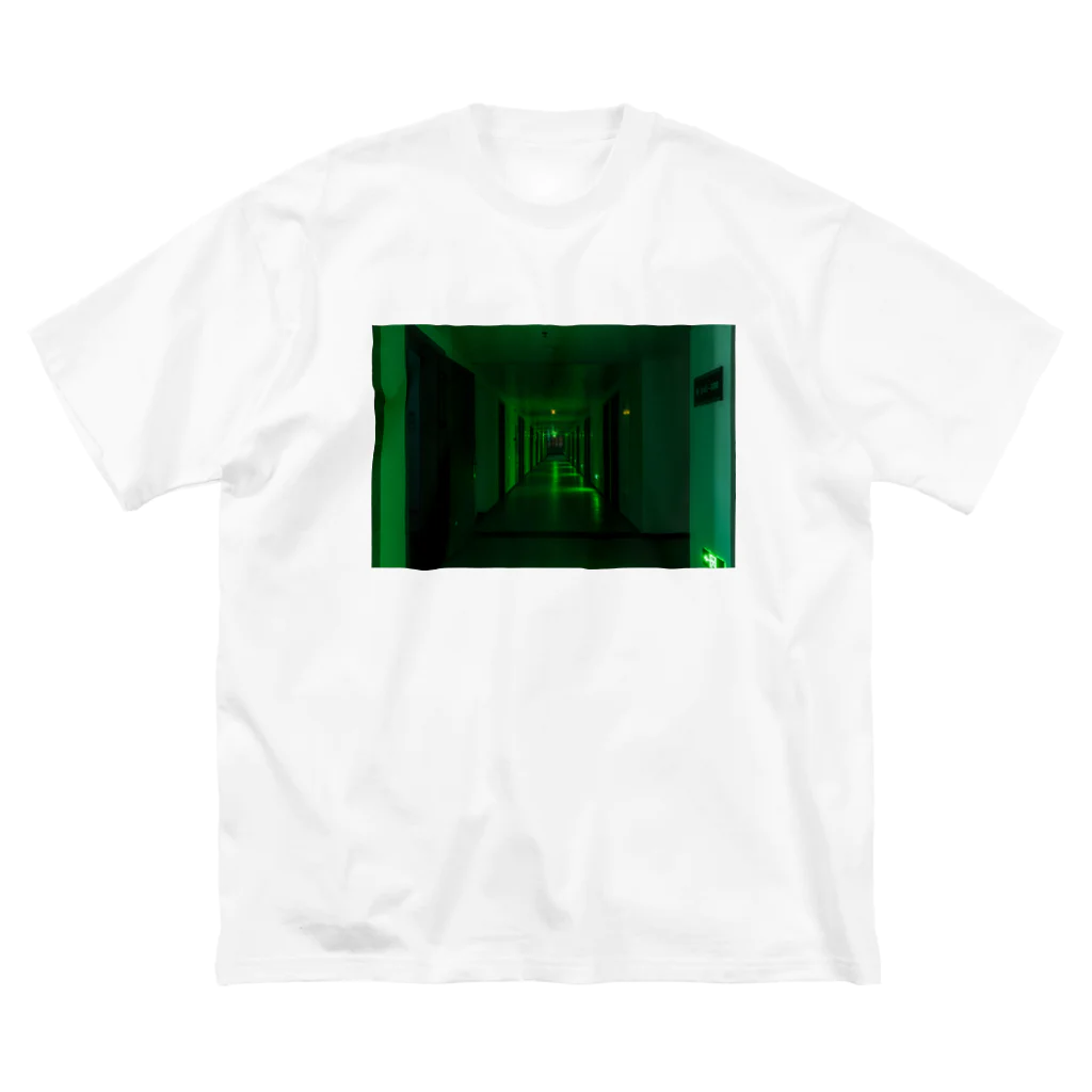 Multifakerのliminal space ビッグシルエットTシャツ