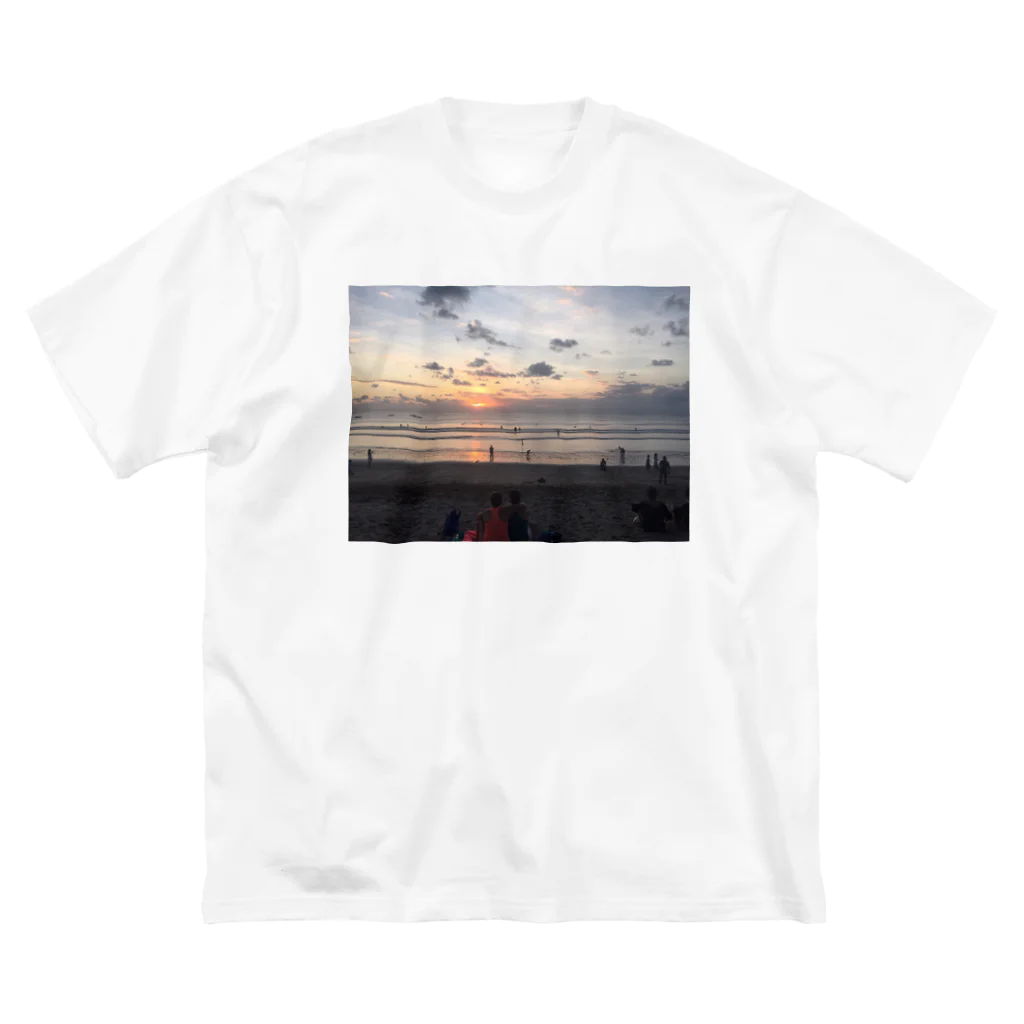 KUTAWORKSのBali ビッグシルエットTシャツ