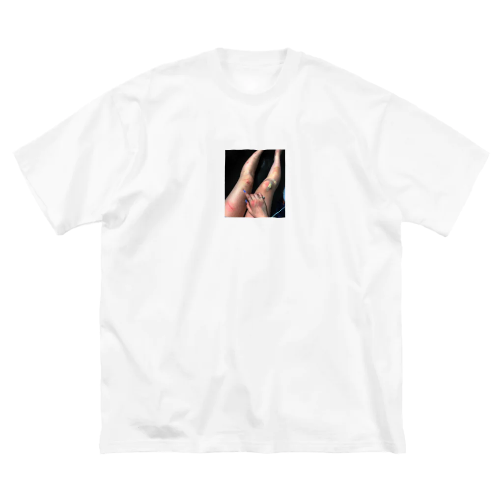 LiLりり🦖🌞の大ヘベレケ足 Big T-Shirt