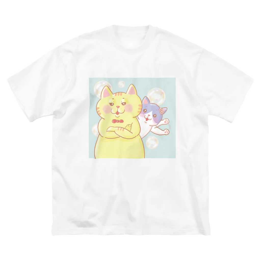 トラとハチワレの腕組みするねこ Big T-Shirt