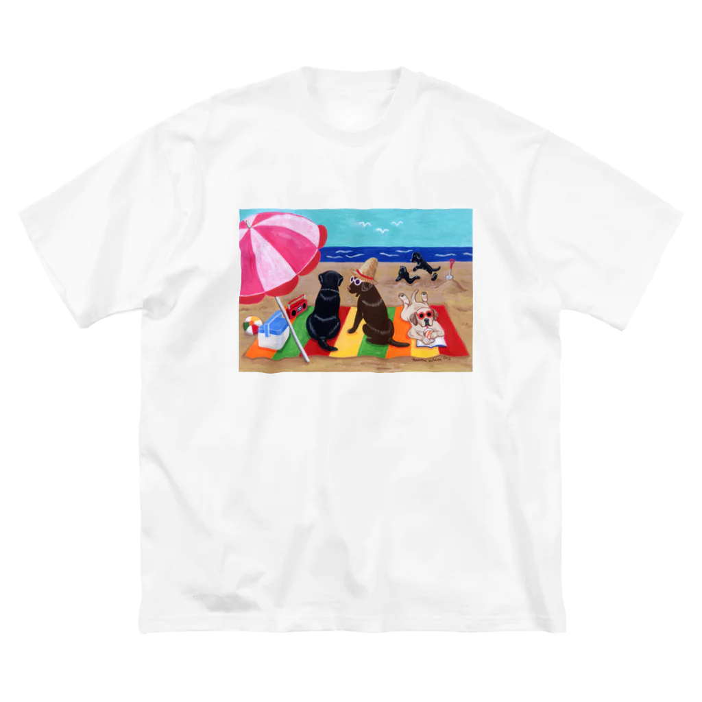 ハッピー・ラブラドールズの浜辺のラブラドール ビッグシルエットTシャツ