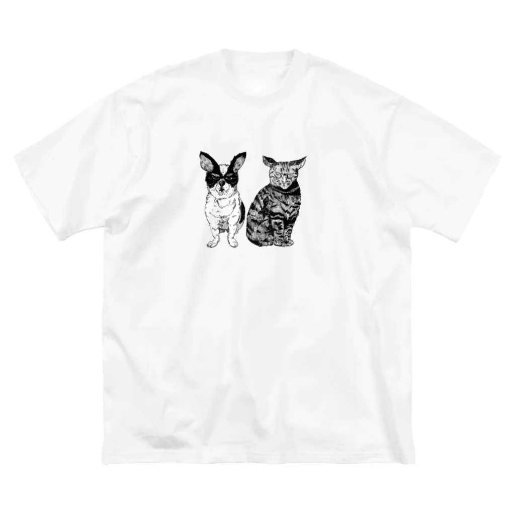 プリティーワンワンネコネコの愛犬と愛猫 Big T-Shirt